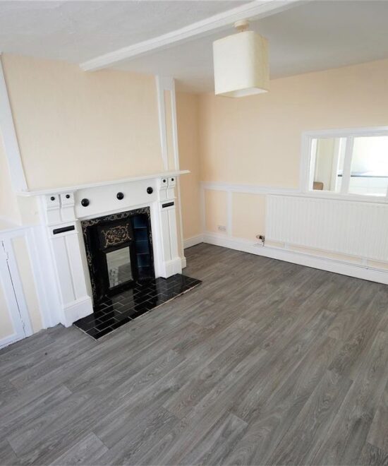 West End, Holbeach